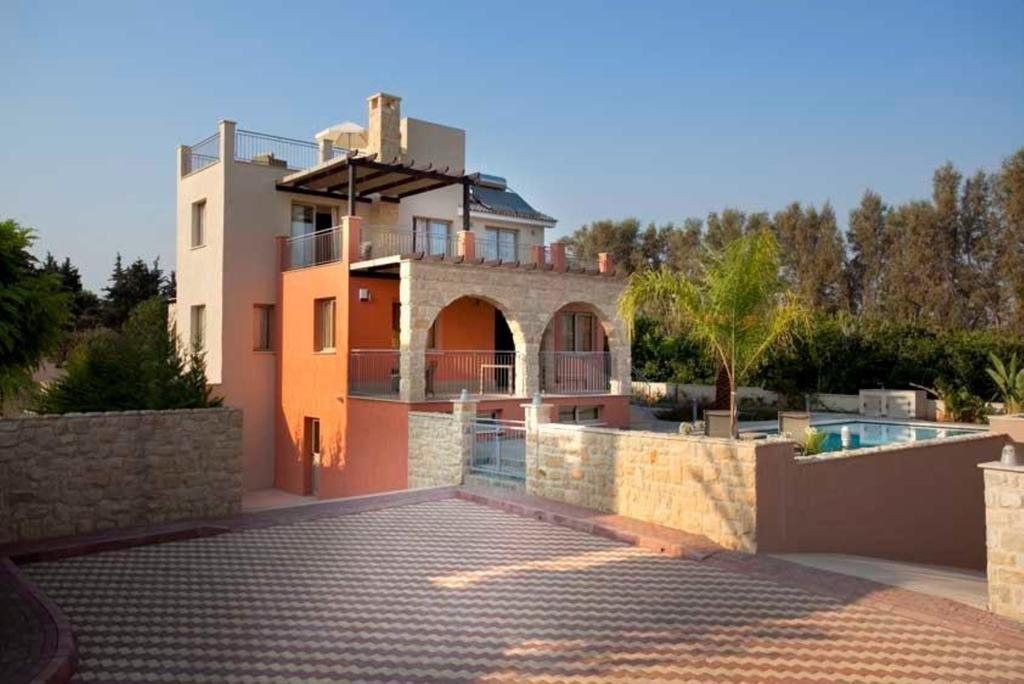 Villa Saraliana Sandy Beach Villas - Heated Pool - Jacuzzi - Private Beach Area Polis Ruang foto